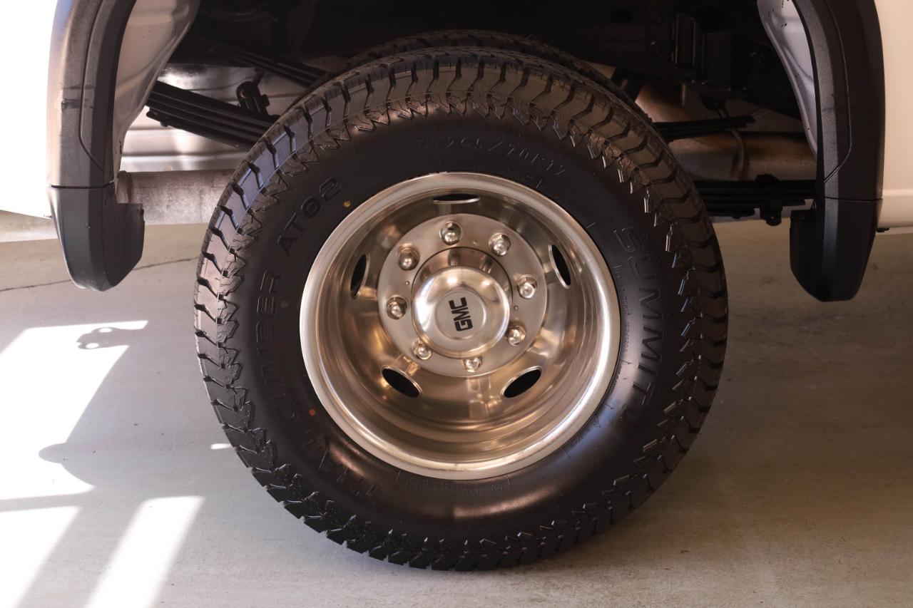 GMC Sierra 3500 SLT Crew Cab 4WD DRW 2023