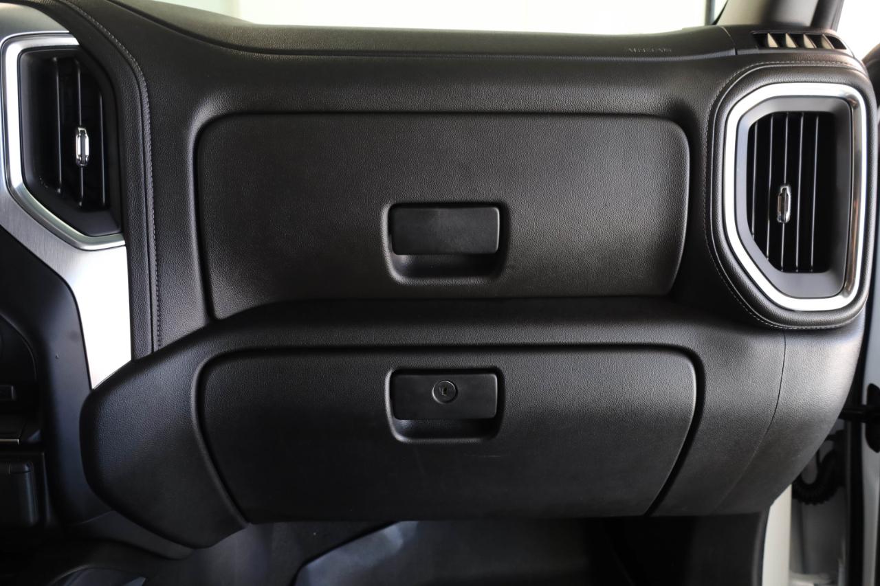 GMC Sierra 3500 SLT Crew Cab 4WD DRW 2023