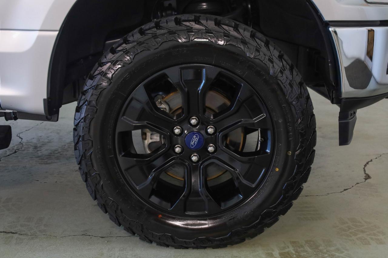 Ford F-150 4WD SuperCrew 145" XLT 2019