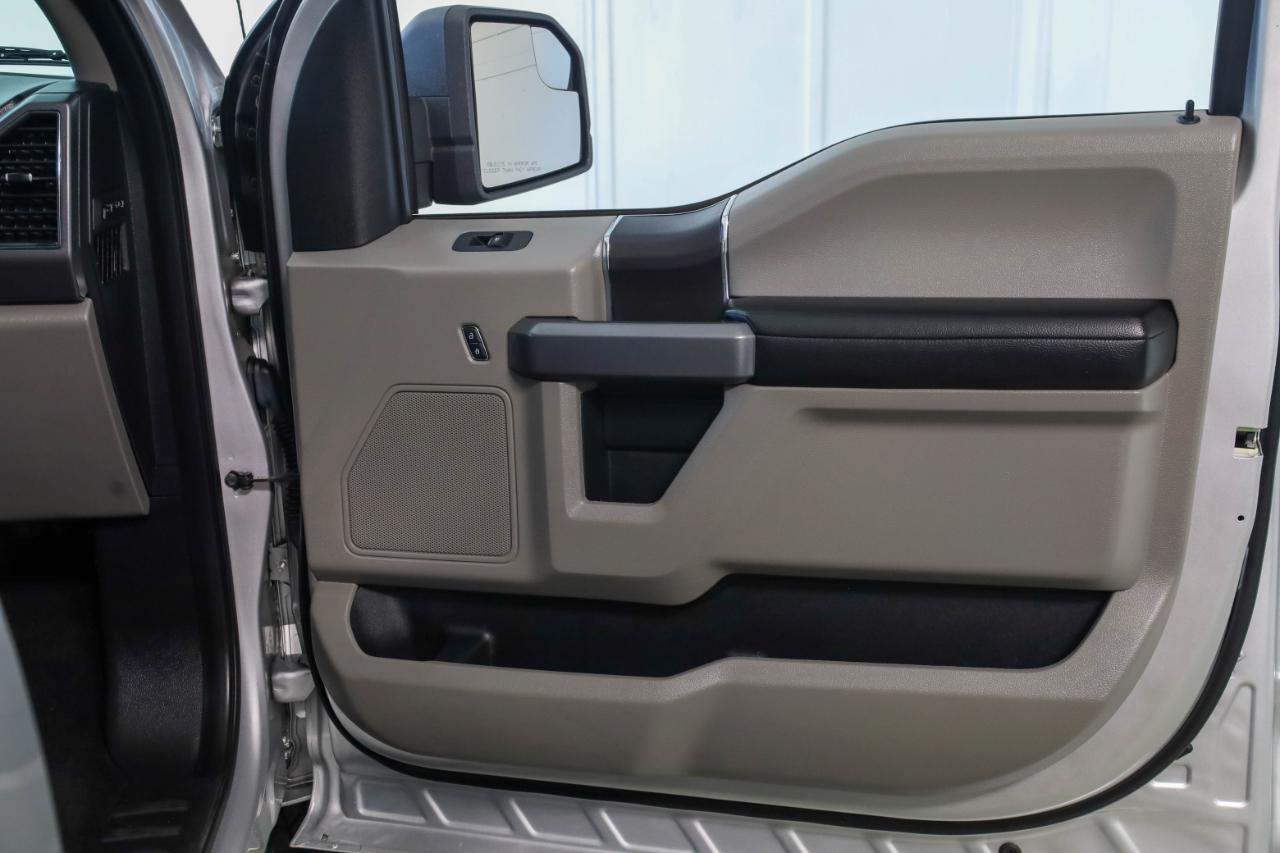 Ford F-150 4WD SuperCrew 145" XLT 2019