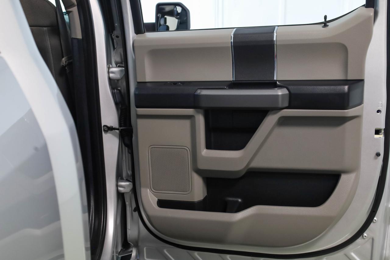 Ford F-150 4WD SuperCrew 145" XLT 2019