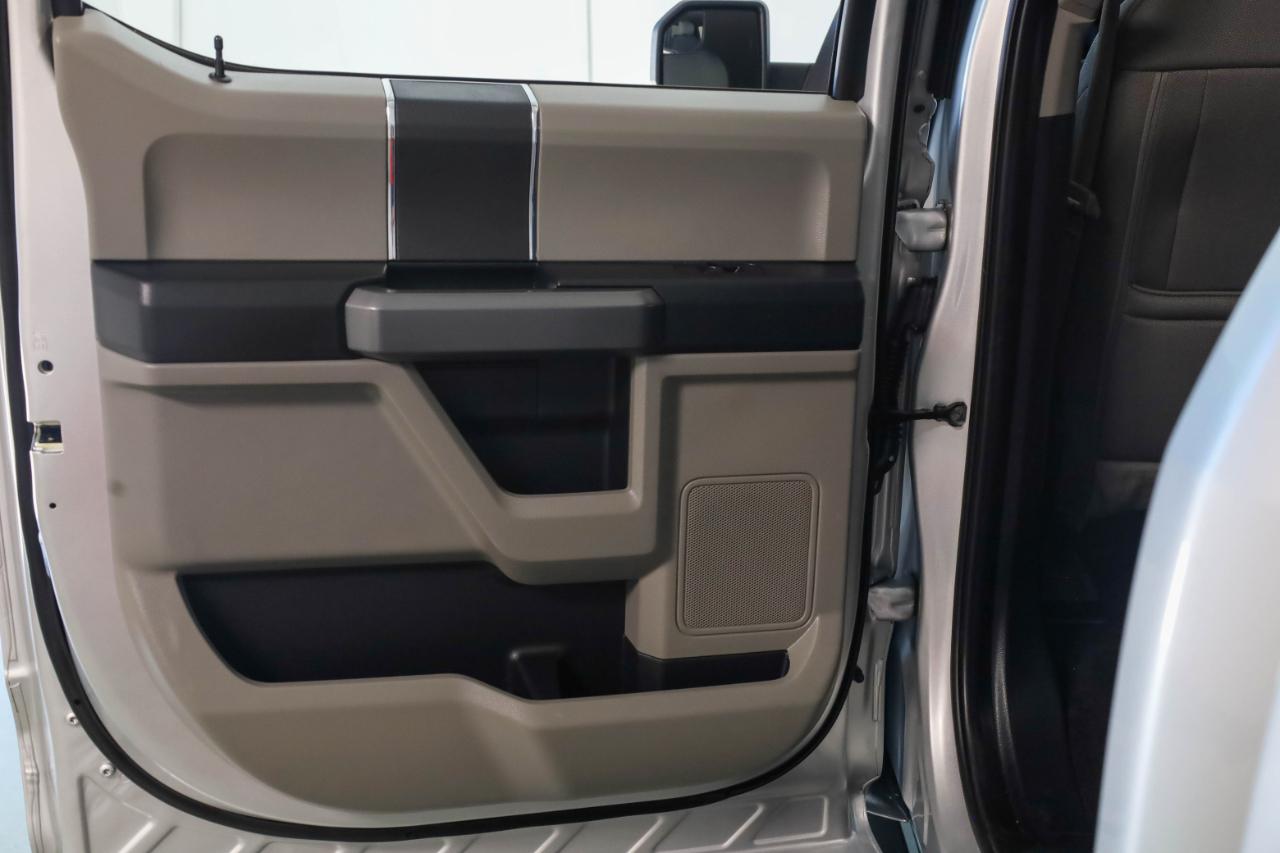Ford F-150 4WD SuperCrew 145" XLT 2019