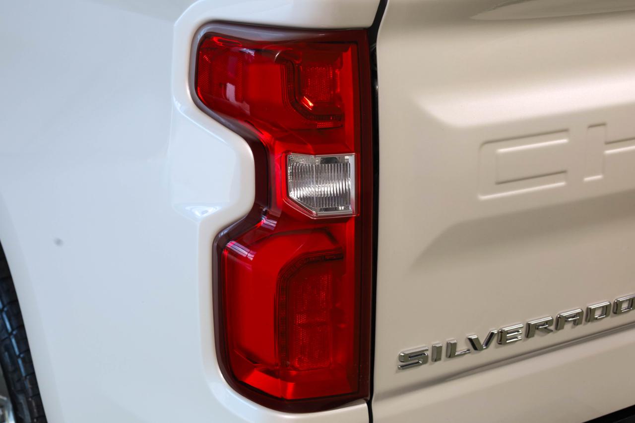 Chevrolet Silverado 1500 High Country Crew Cab Short Box 4WD 2019