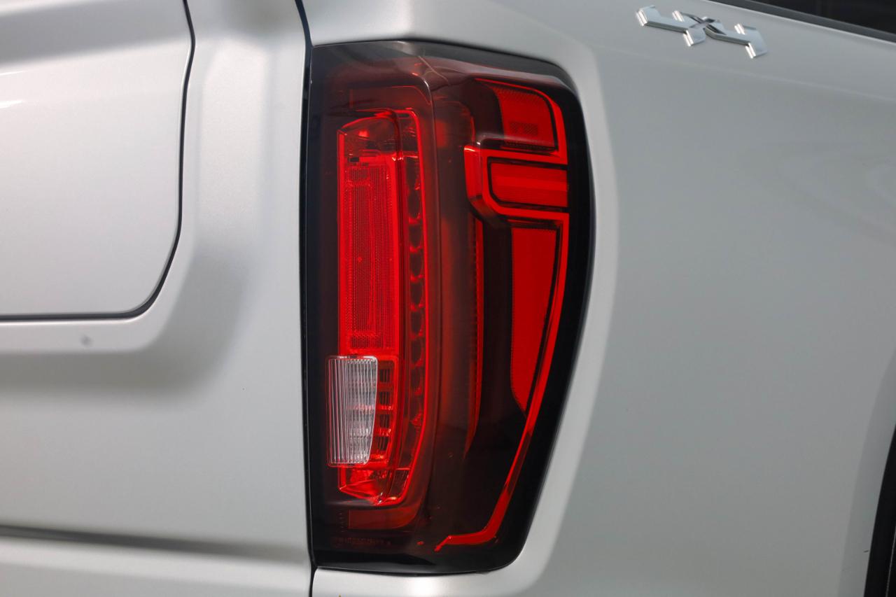 GMC Sierra 1500 SLT Crew Cab Short Box 4WD 2022