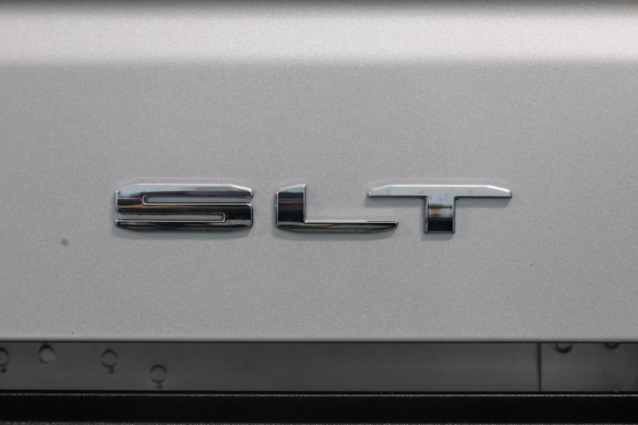 GMC Sierra 1500 SLT Crew Cab Short Box 4WD 2022