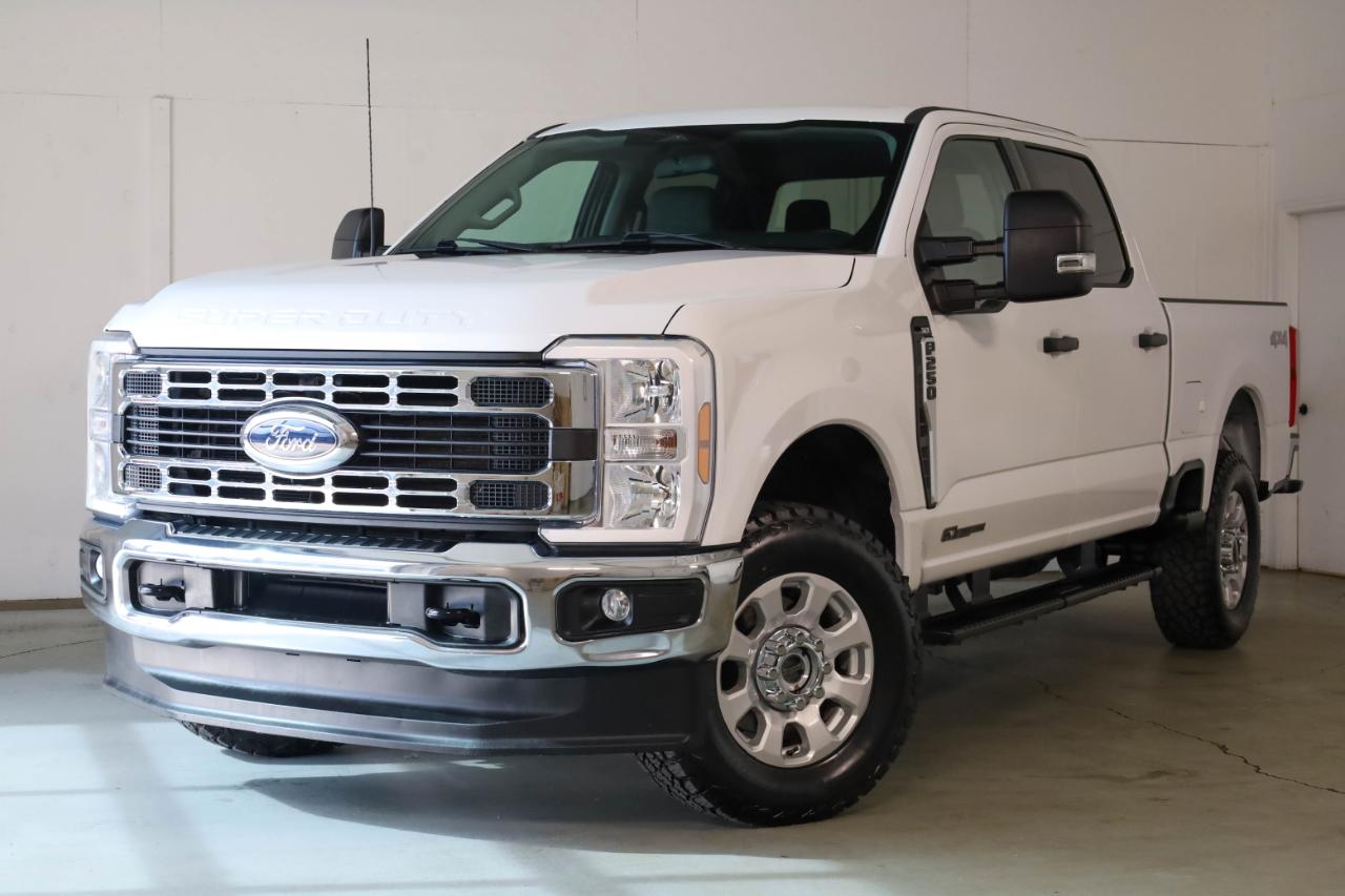 Ford Super Duty F-250 SRW XLT 4WD Crew Cab 8' Box 2024