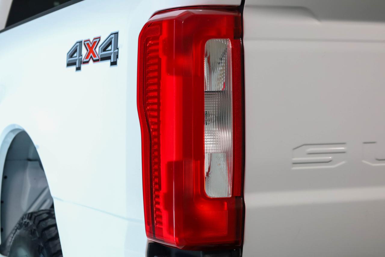 Ford Super Duty F-250 SRW XLT 4WD Crew Cab 8' Box 2024