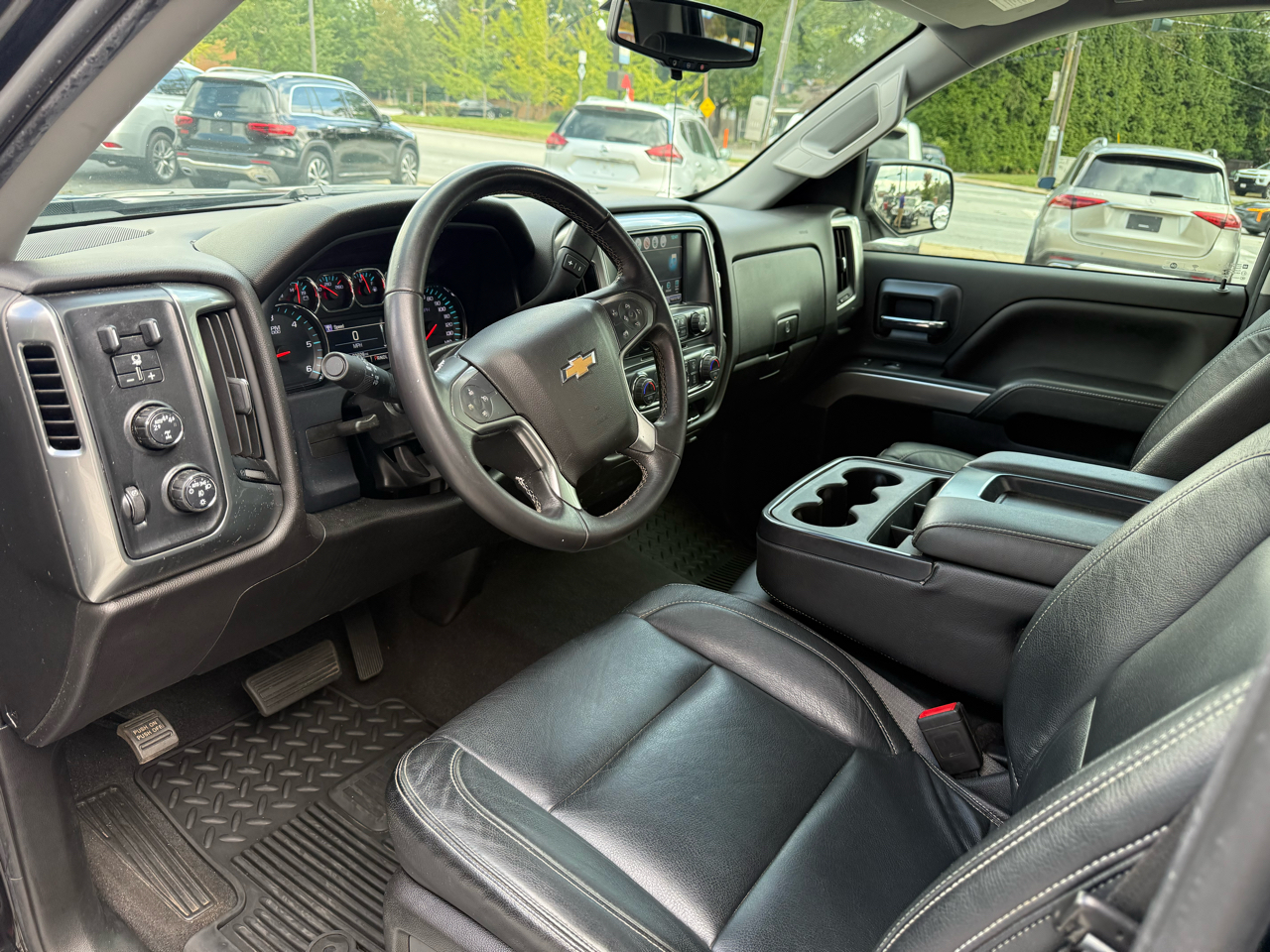 2019 Chevrolet Silverado 1500 photo 2
