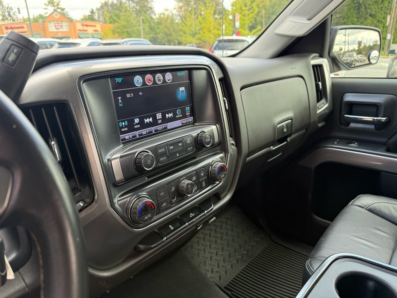 2019 Chevrolet Silverado 1500 photo 3