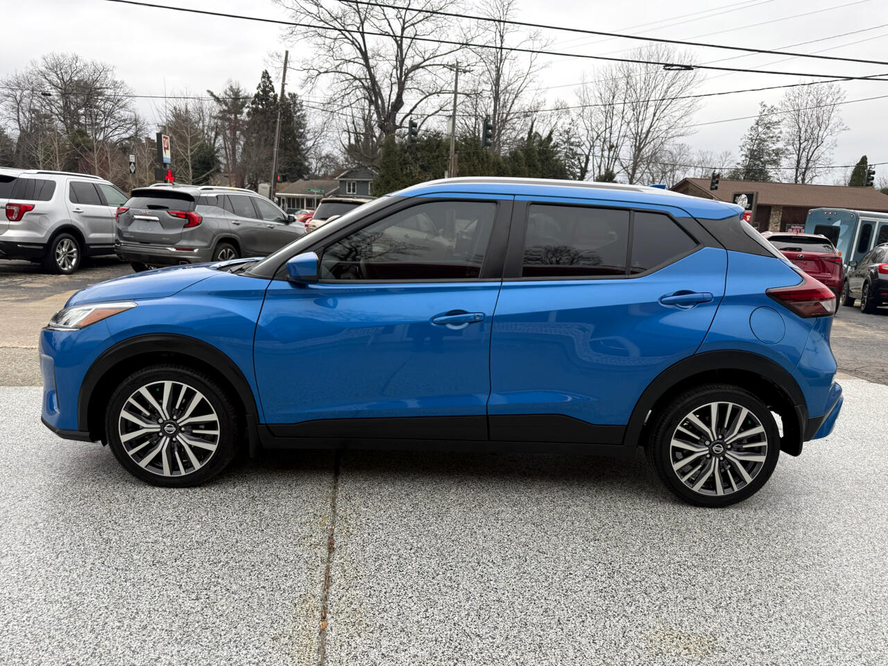 Nissan Kicks SV FWD 2021