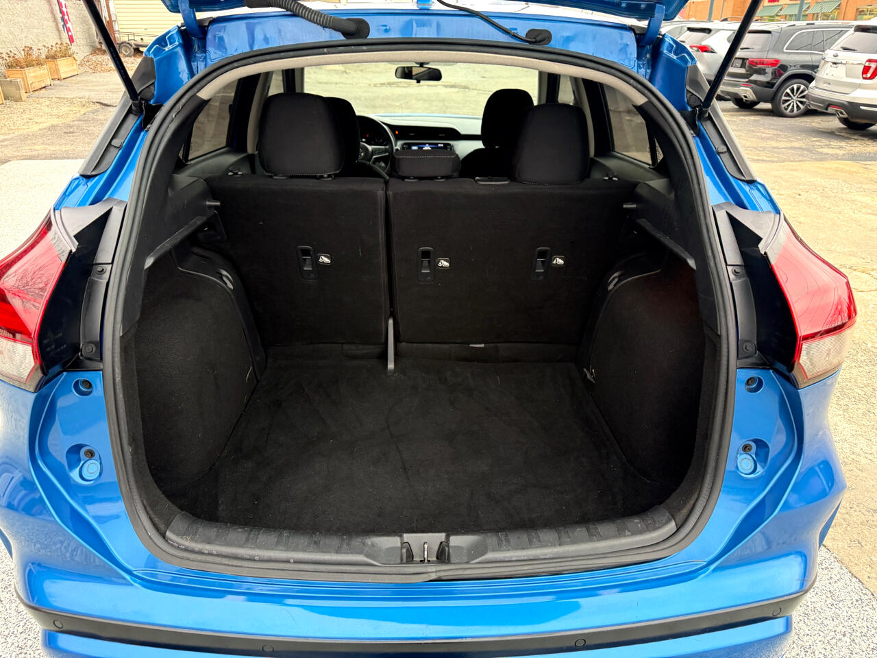 Nissan Kicks SV FWD 2021