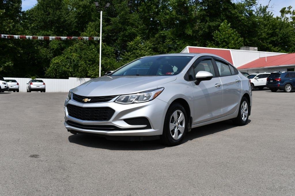 Chevrolet cruze 4dr nb