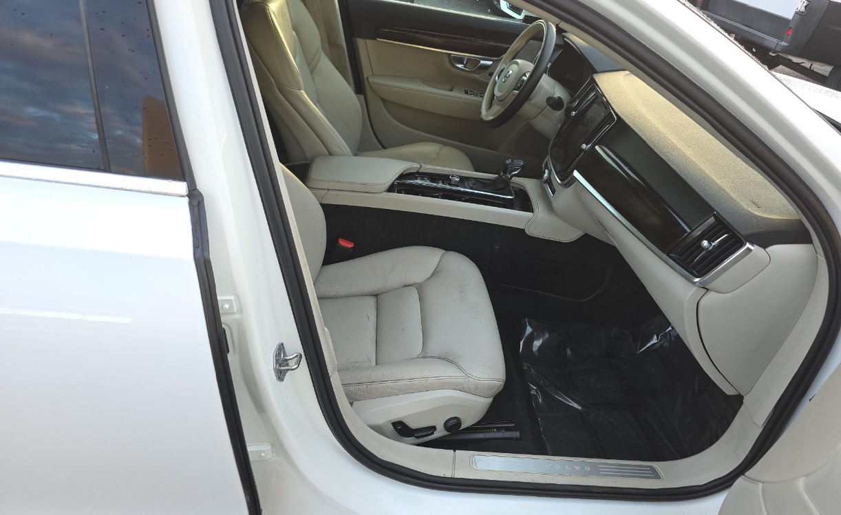 Volvo S90 T5 AWD Momentum 2018 Volvo S90 T5 AWD Momentum 2018