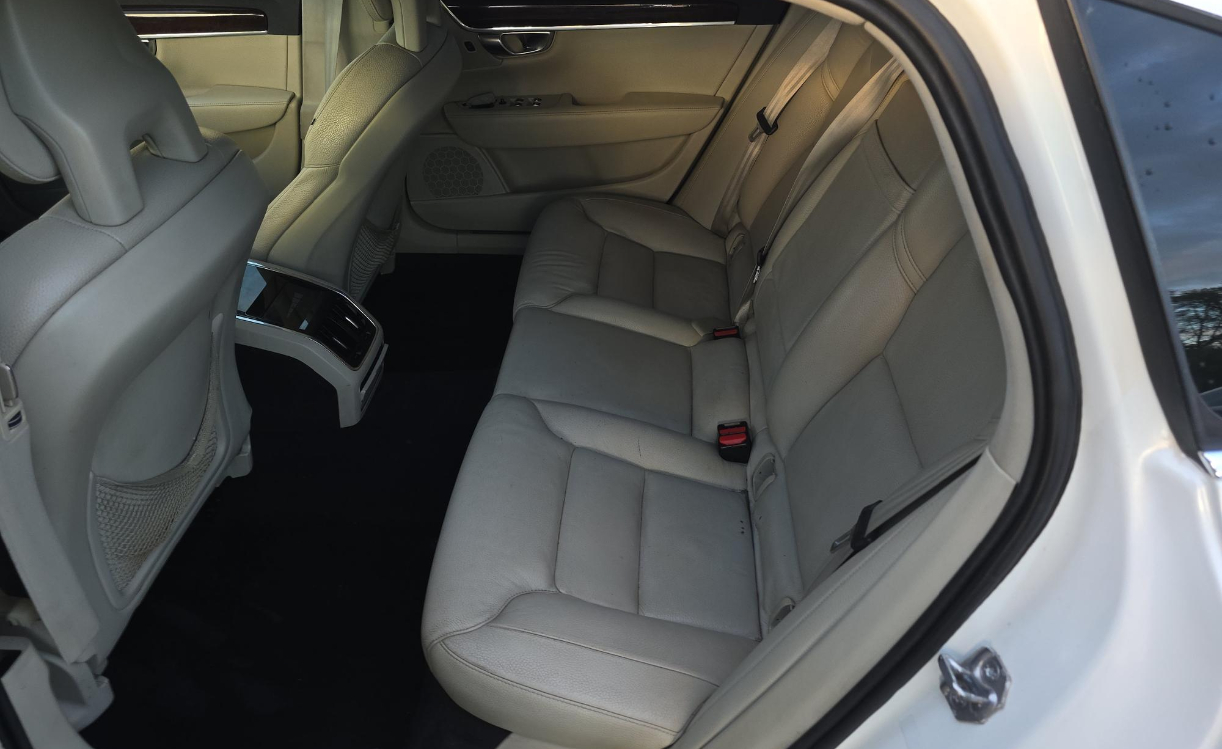 Volvo S90 T5 AWD Momentum 2018 Volvo S90 T5 AWD Momentum 2018