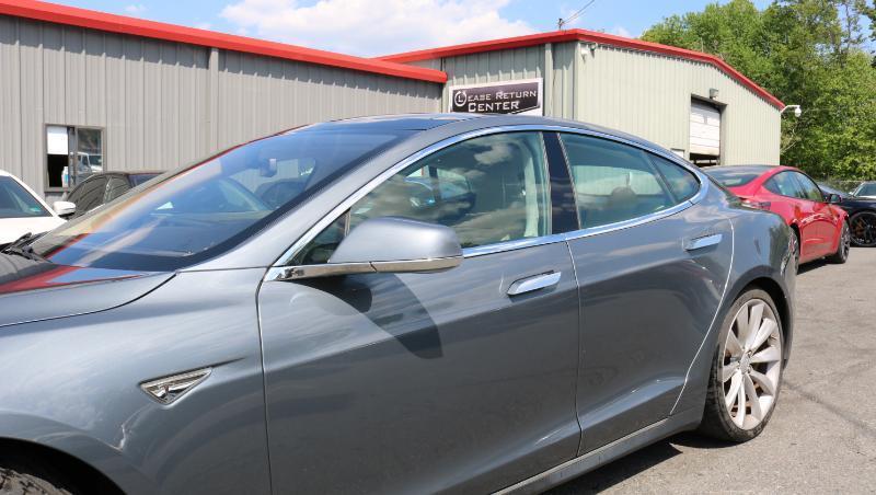 Tesla Model S 4dr Sdn 85 kWh Battery 2014