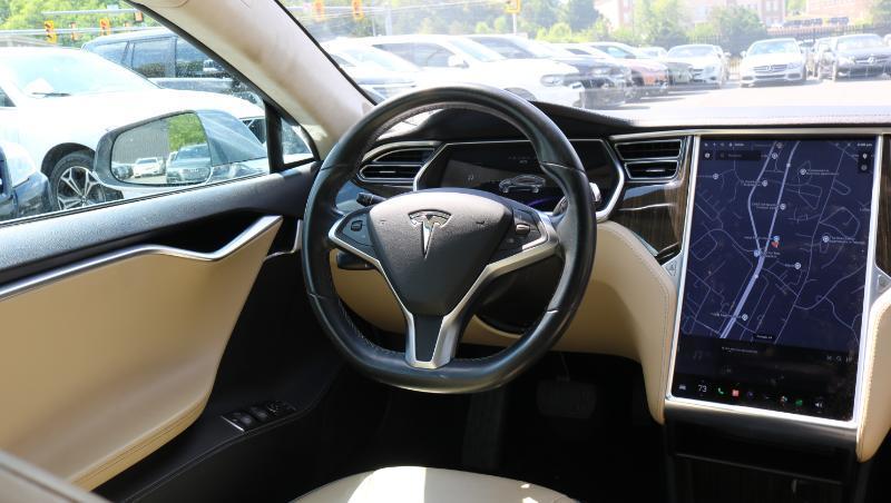 Tesla Model S 4dr Sdn 85 kWh Battery 2014
