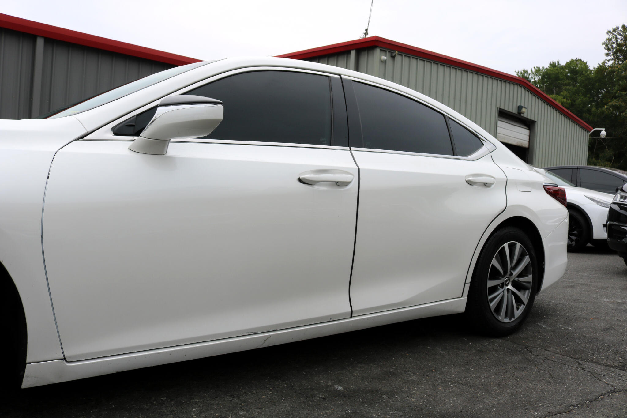 2021 Lexus ES 300h photo 8