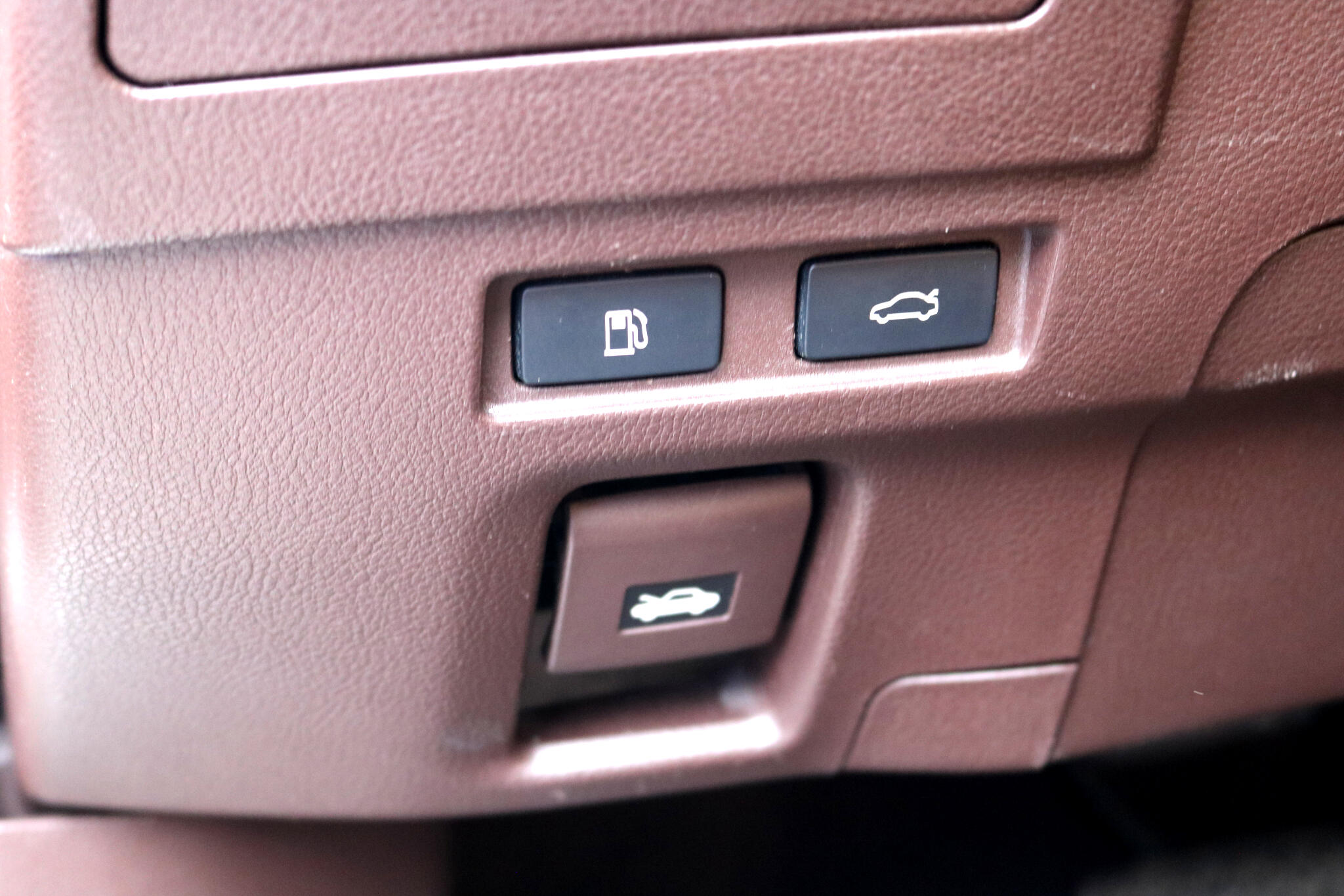 2021 Lexus ES 300h photo 31