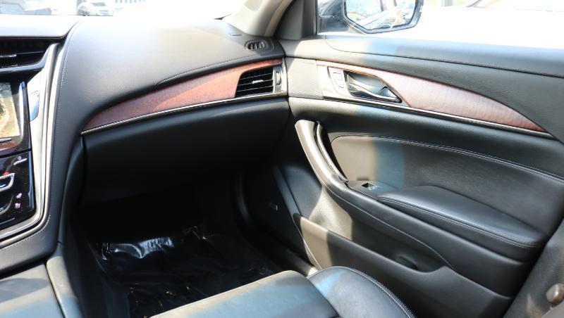 Cadillac CTS Sedan 4dr Sdn 2.0L Turbo Luxury Collection RWD 2016