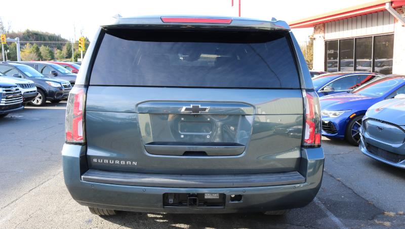 Chevrolet Suburban 4WD 4dr 1500 LT 2019