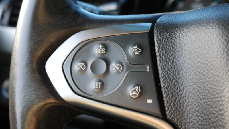 Chevrolet Suburban 4WD 4dr 1500 LT 2019