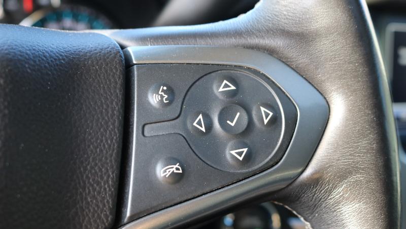 Chevrolet Suburban 4WD 4dr 1500 LT 2019