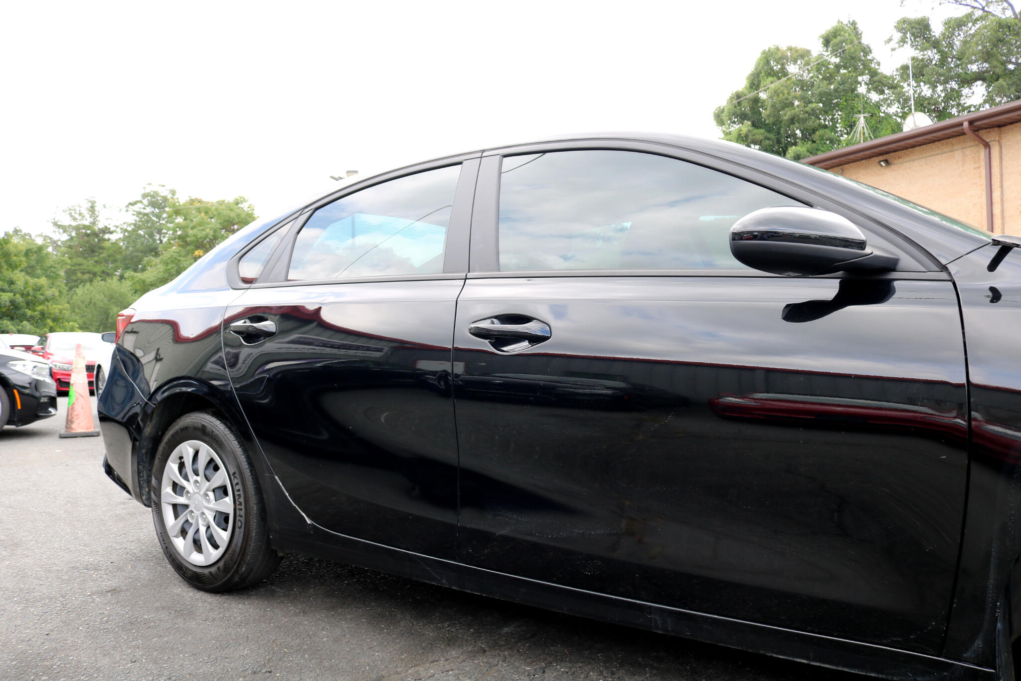 2023 Kia Forte LX photo 9