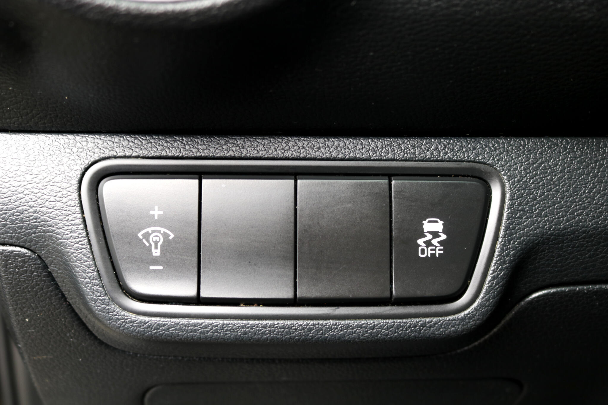 2023 Kia Forte LX photo 24