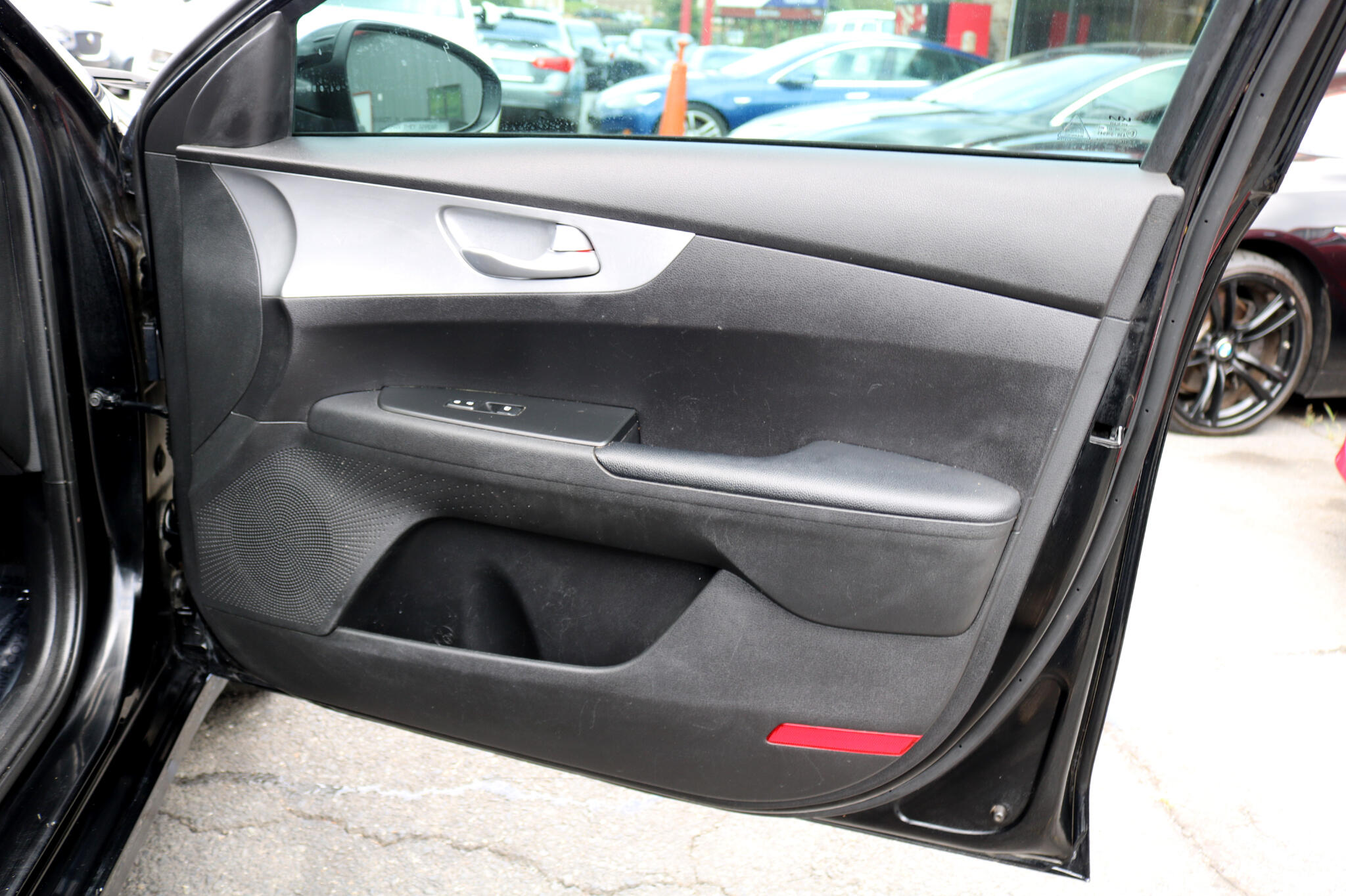 2023 Kia Forte LX photo 32