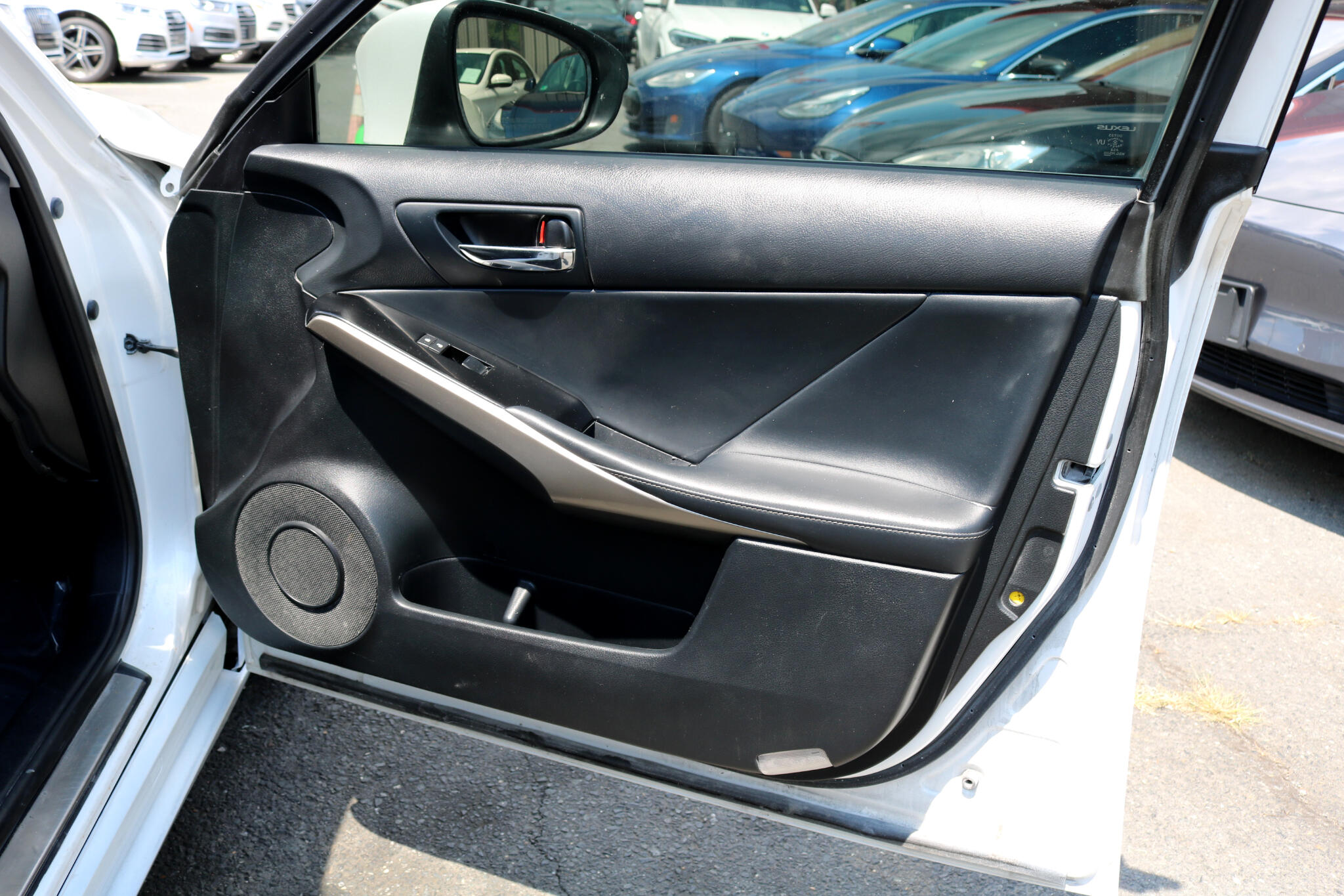 2016 Lexus IS 300 photo 43