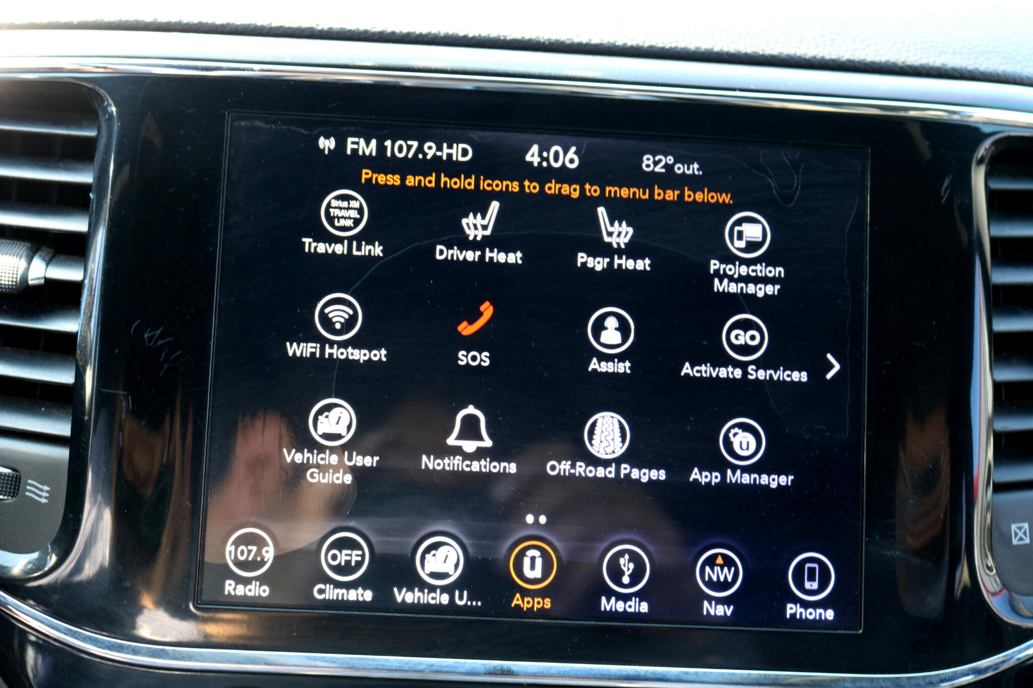 2019 Jeep Grand Cherokee Altitude photo 23