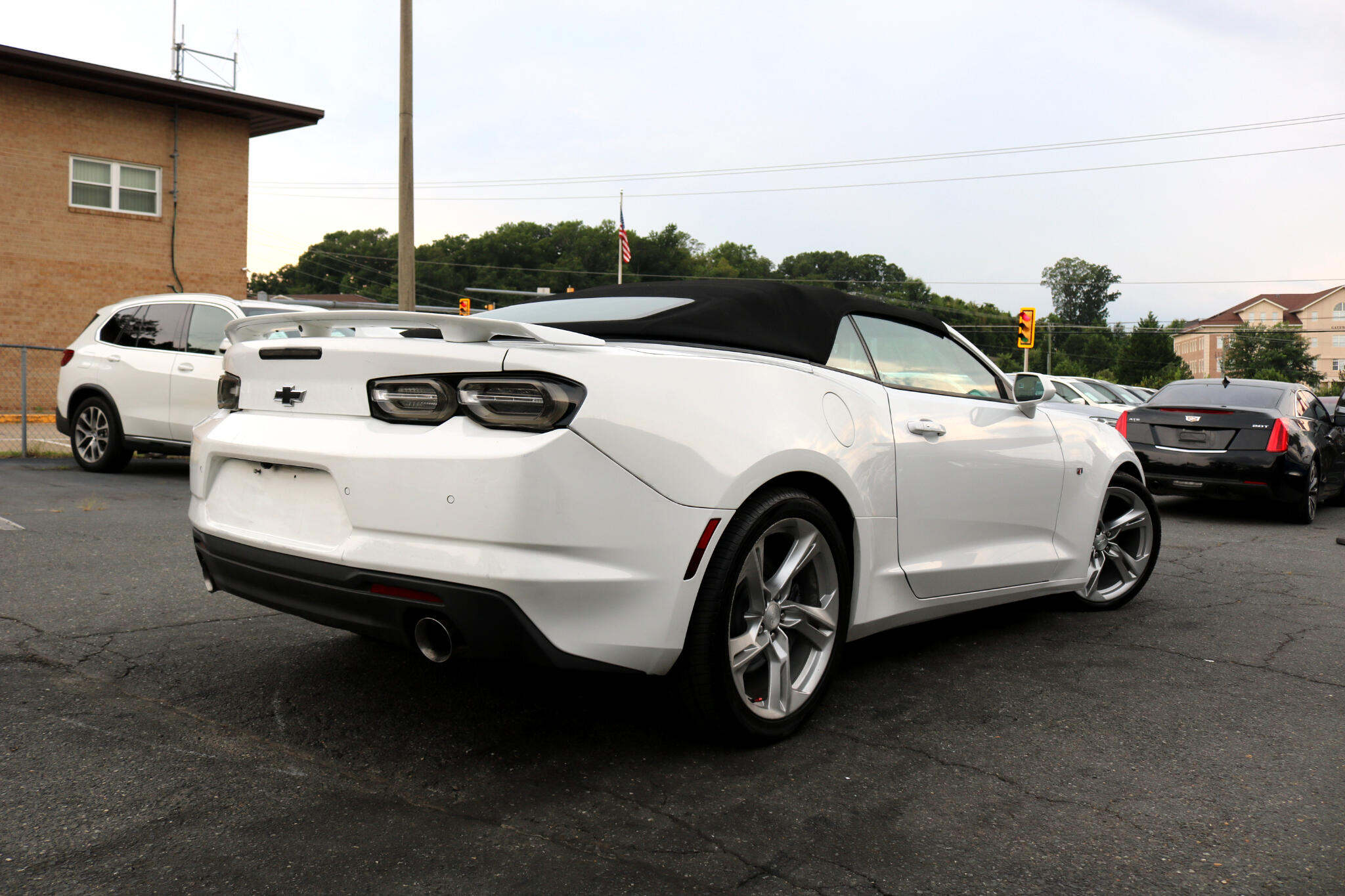 2019 Chevrolet Camaro 2SS photo 2