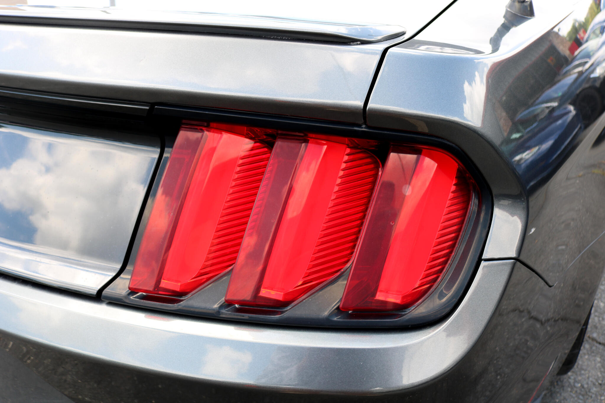 2017 Ford Mustang EcoBoost Premium Convertible photo 13