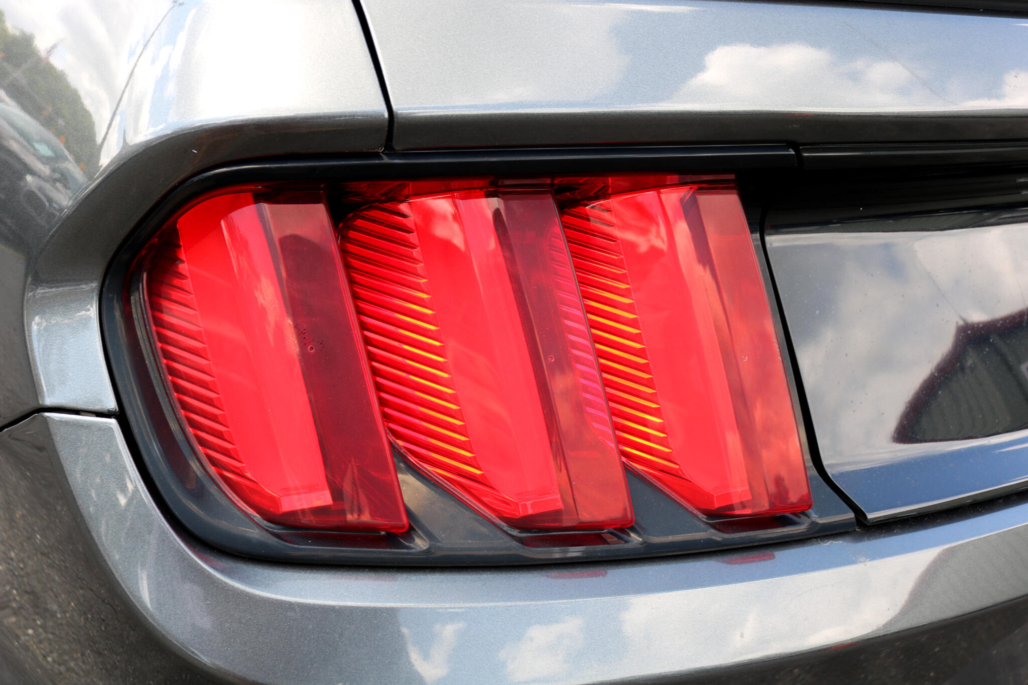2017 Ford Mustang EcoBoost Premium Convertible photo 14