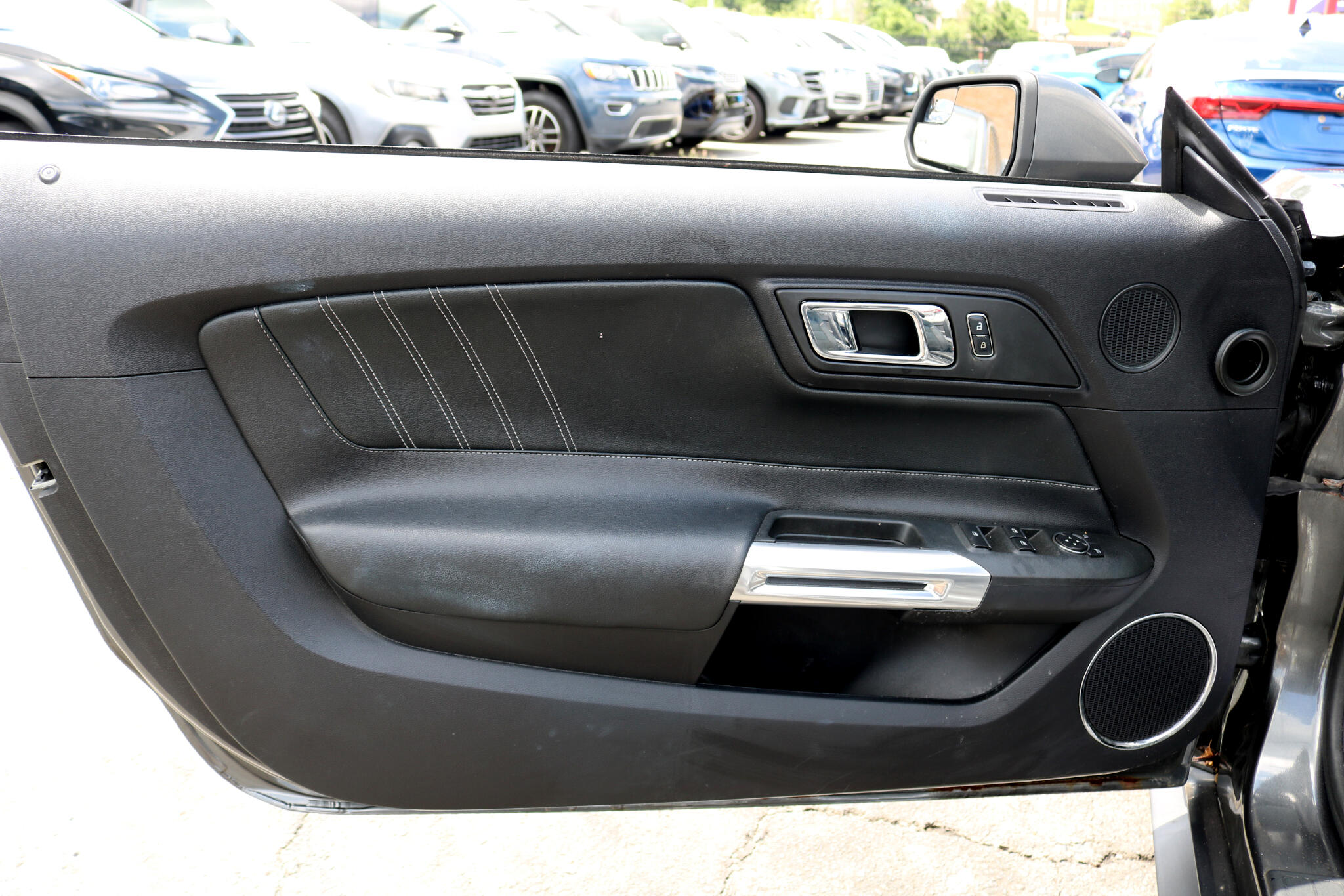 2017 Ford Mustang EcoBoost Premium Convertible photo 16