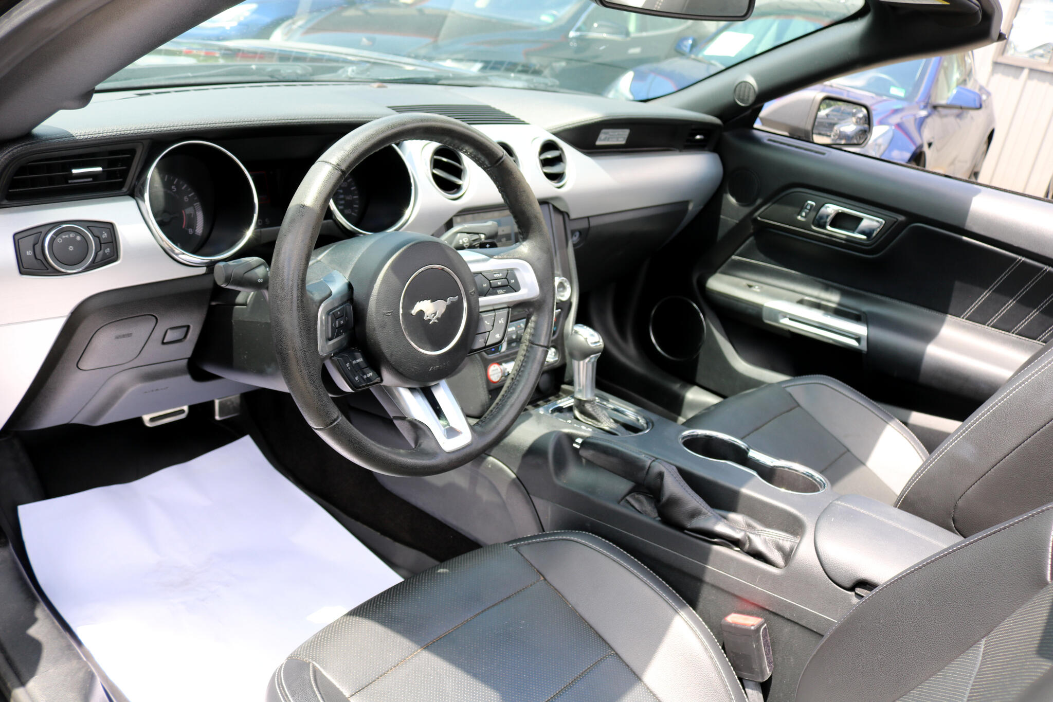 2017 Ford Mustang EcoBoost Premium Convertible photo 18