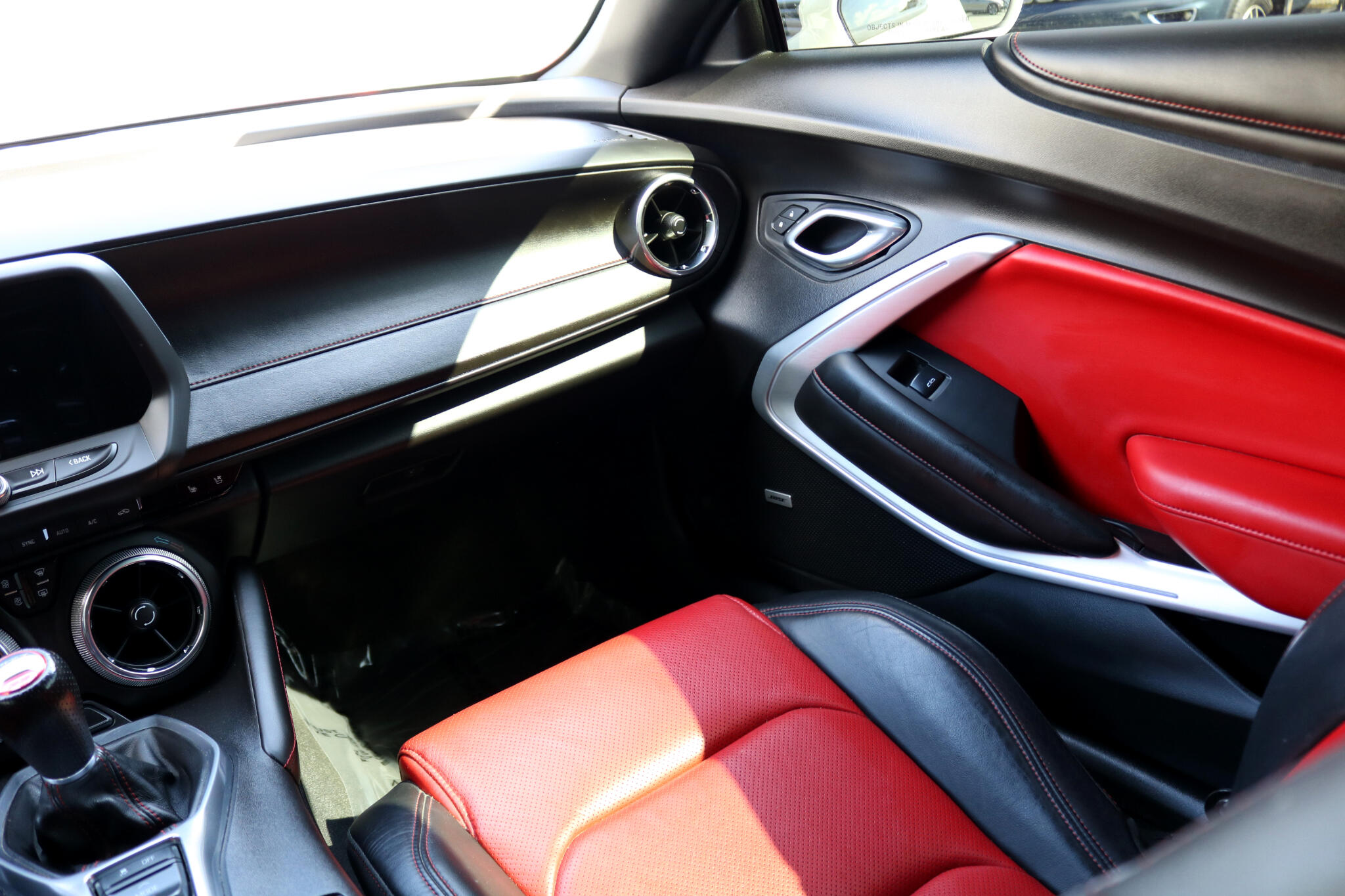 2017 Chevrolet Camaro 2SS photo 44