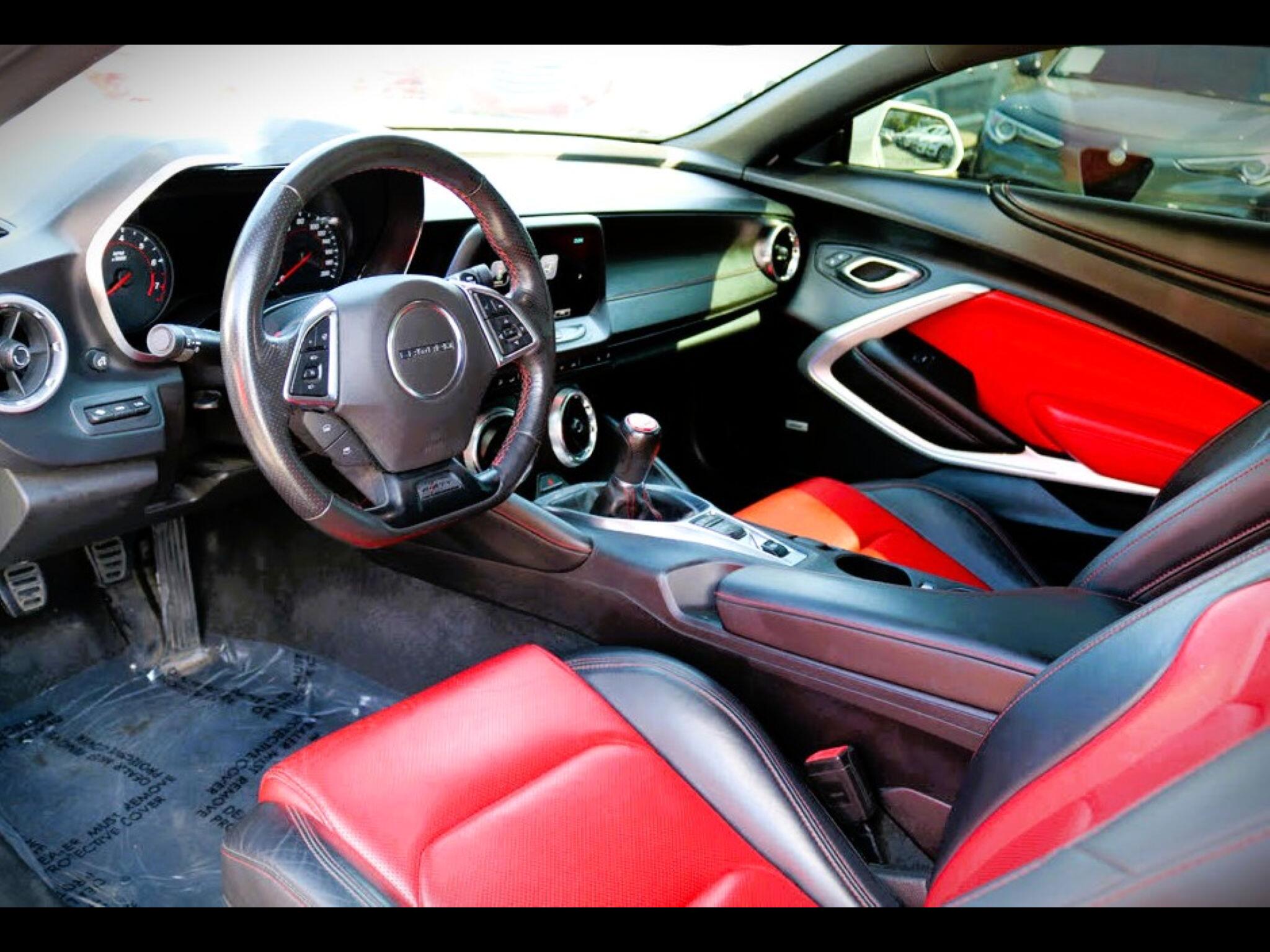 2017 Chevrolet Camaro 2SS photo 21