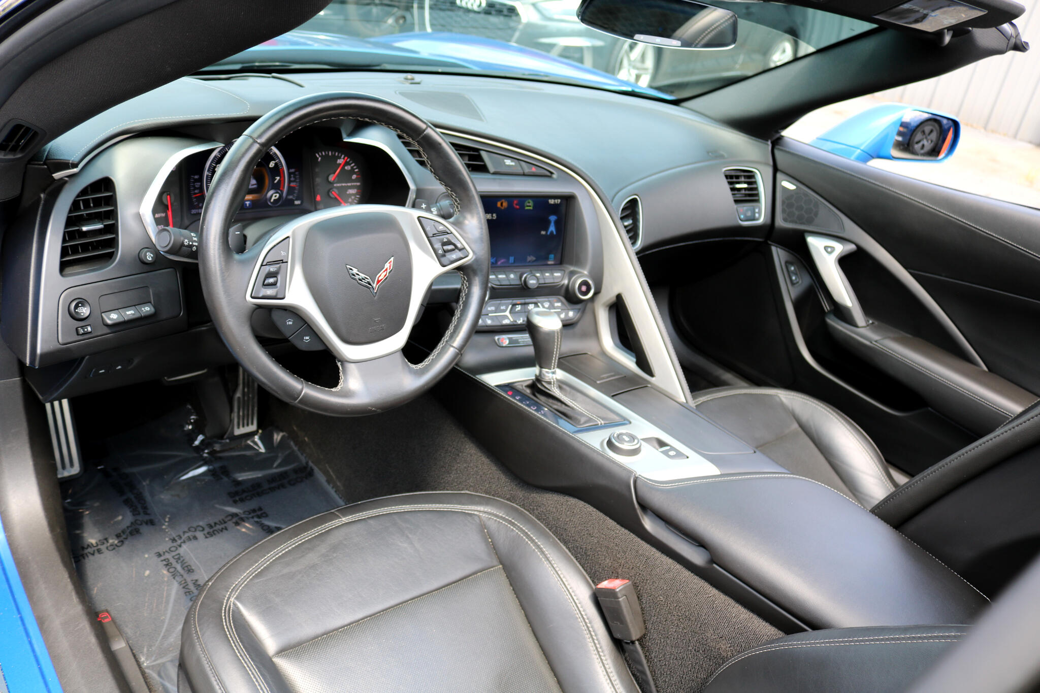 2014 Chevrolet Corvette Stingray 2LT photo 18