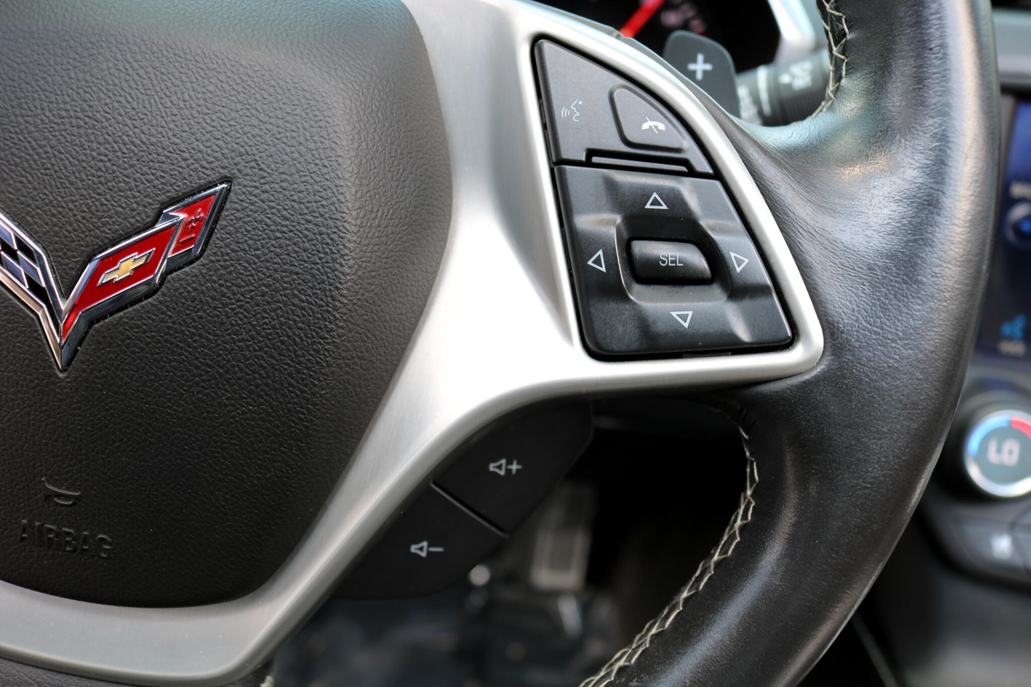 2014 Chevrolet Corvette Stingray 2LT photo 21