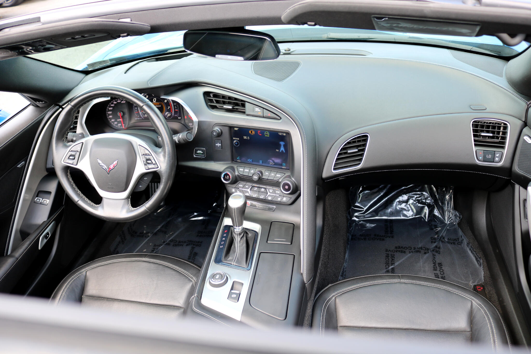 2014 Chevrolet Corvette Stingray 2LT photo 28