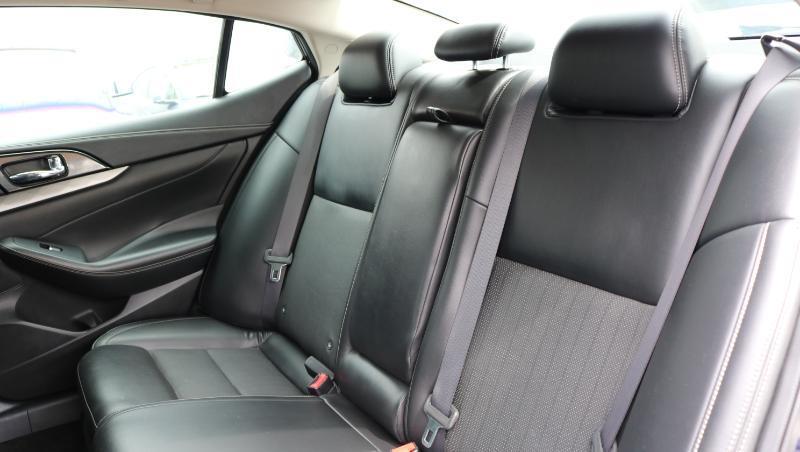 Nissan Maxima SV 3.5L *Ltd Avail* 2017