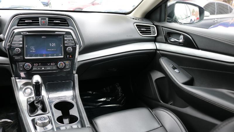 Nissan Maxima SV 3.5L *Ltd Avail* 2017