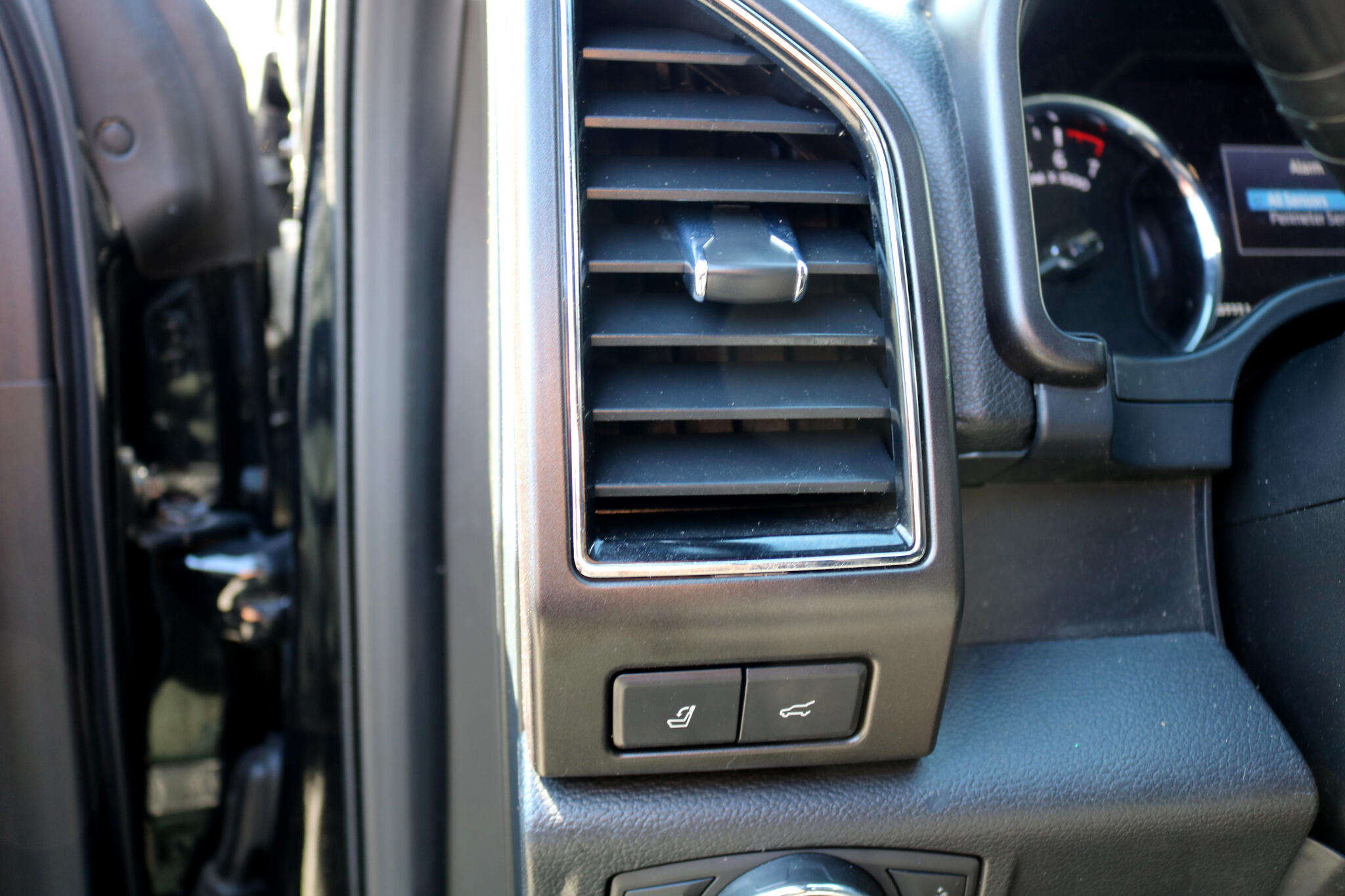 2021 Ford Expedition MAX Limited photo 16