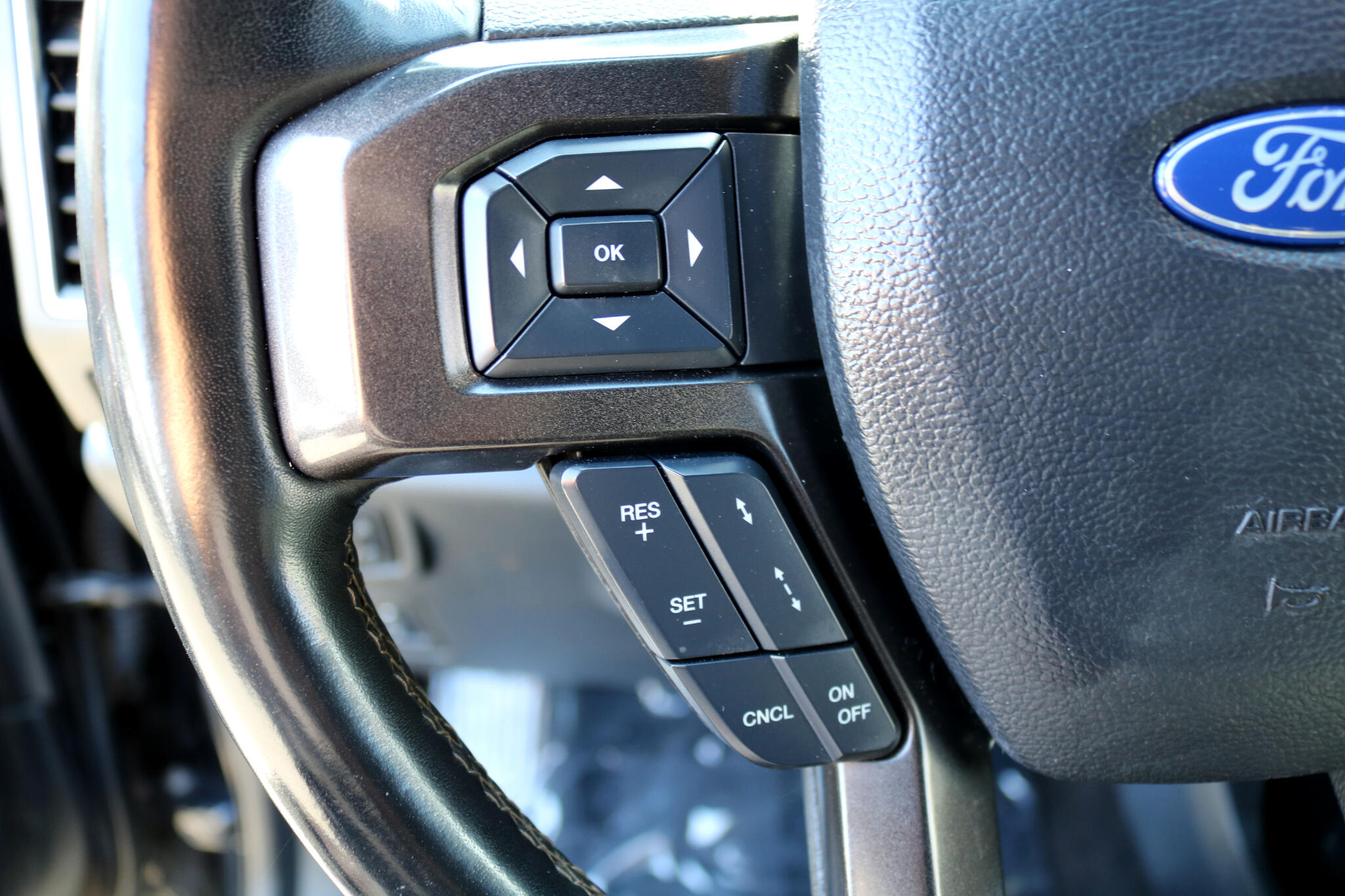 2021 Ford Expedition MAX Limited photo 17