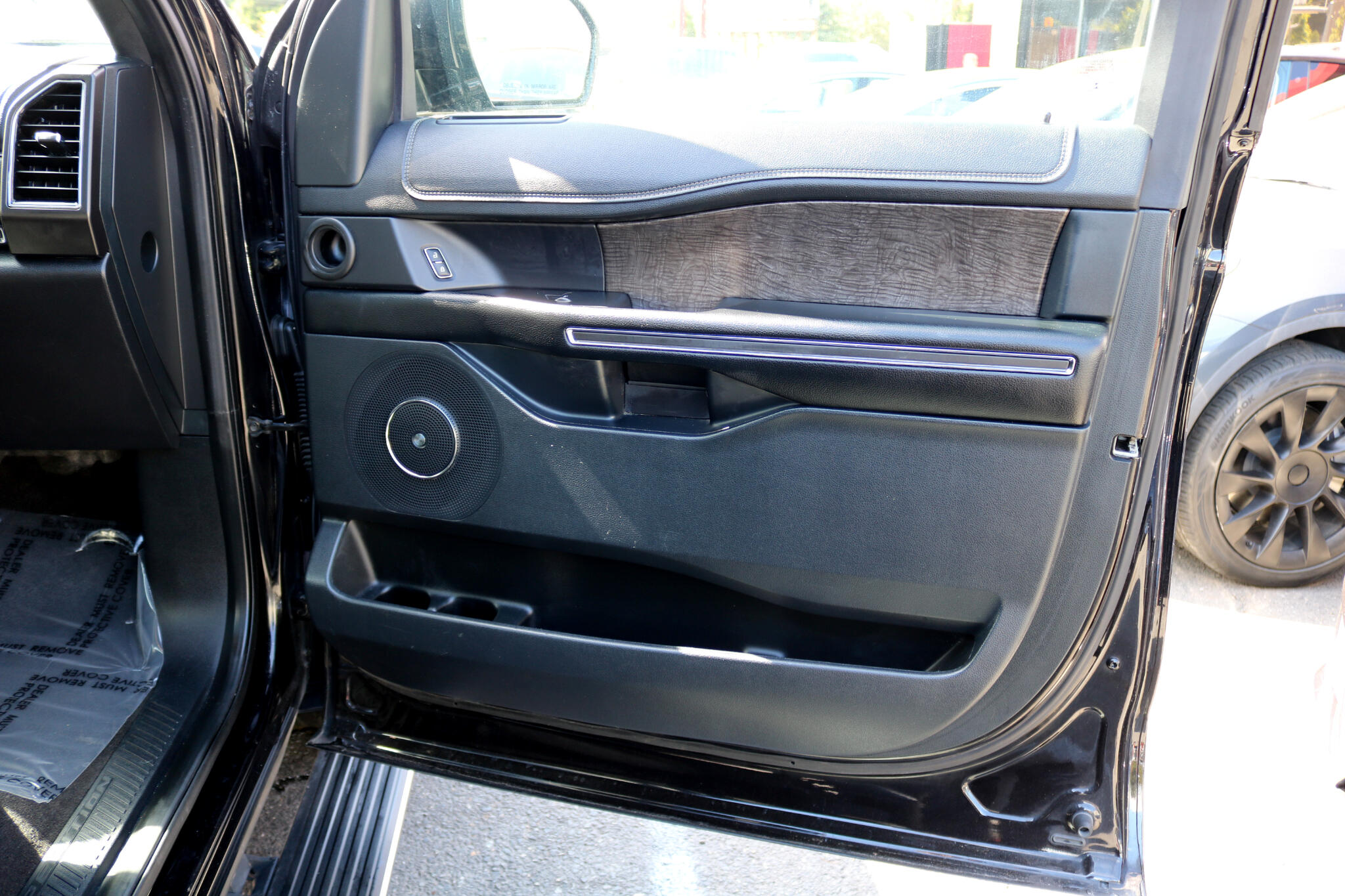 2021 Ford Expedition MAX Limited photo 52