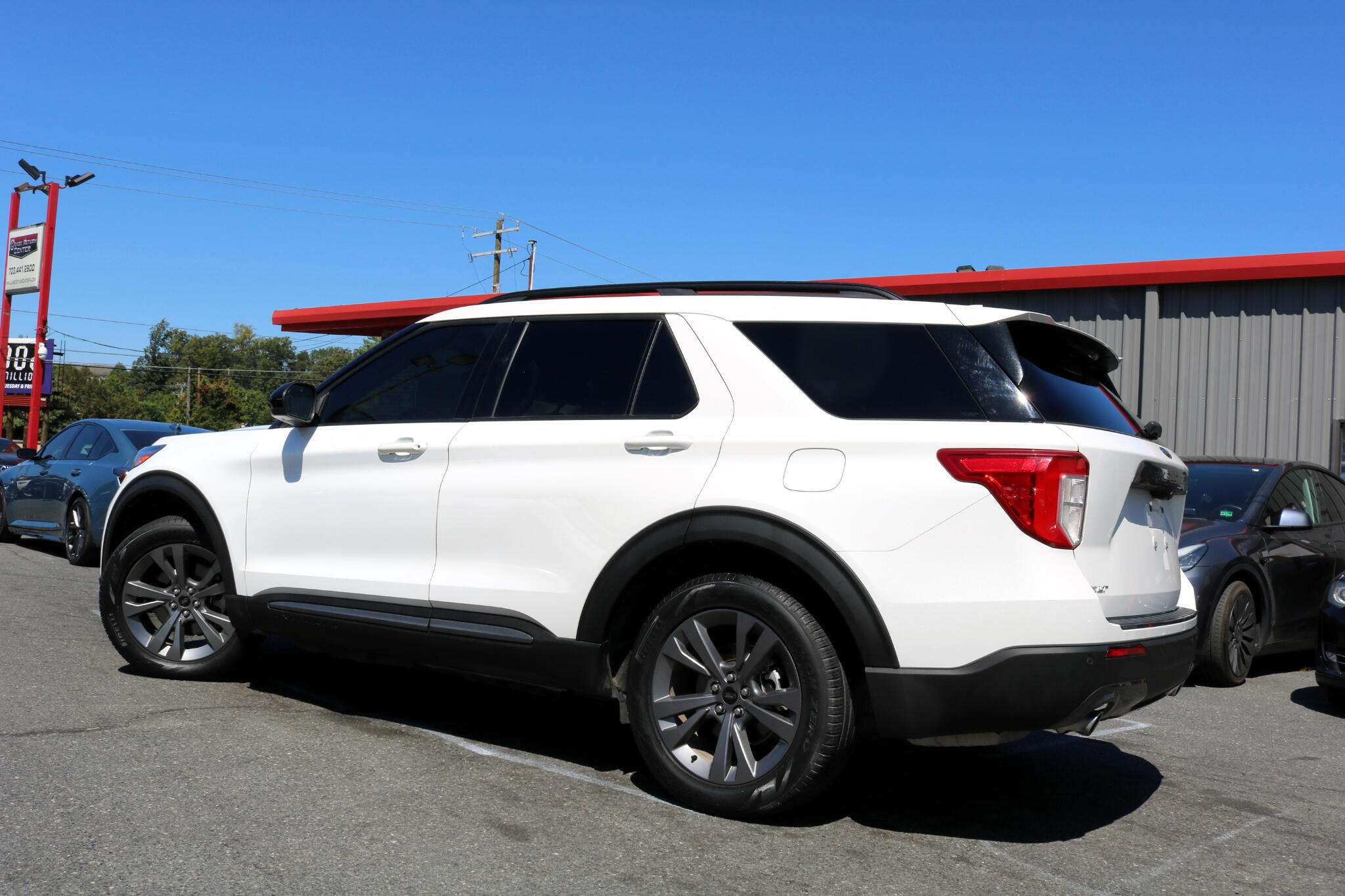 2022 Ford Explorer XLT photo 6