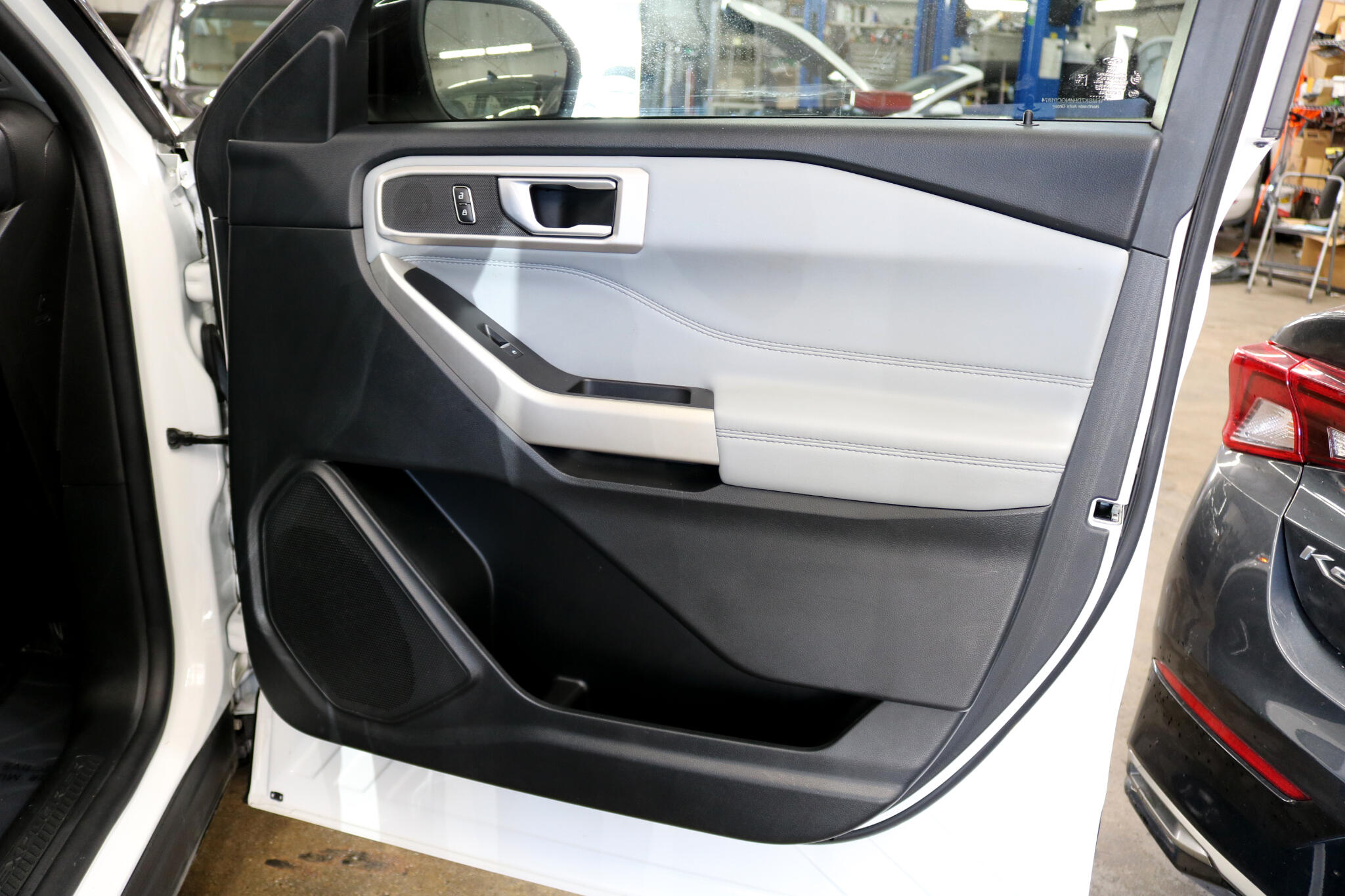 2022 Ford Explorer XLT photo 47