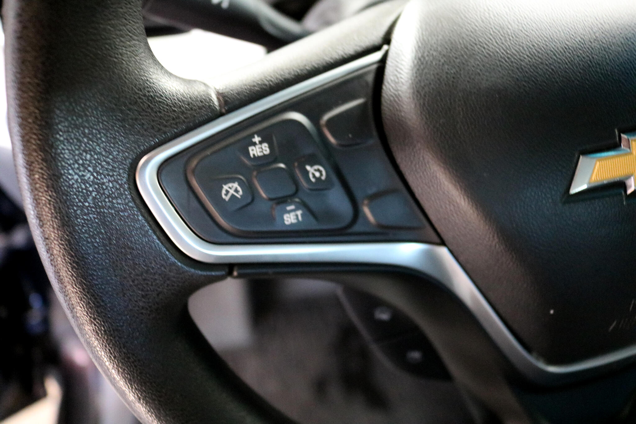 2018 Chevrolet Bolt EV 2LT photo 16