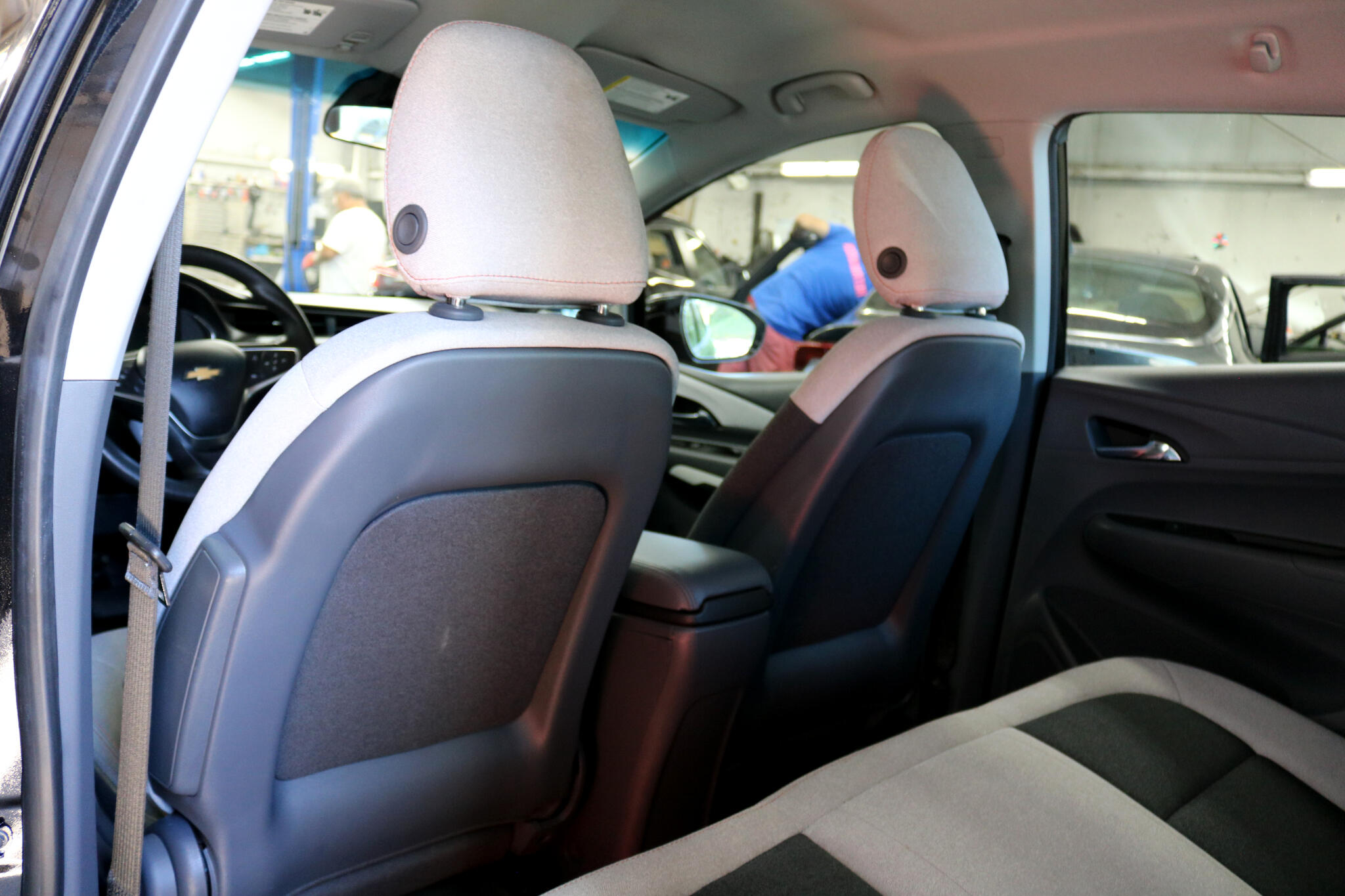 2018 Chevrolet Bolt EV 2LT photo 22